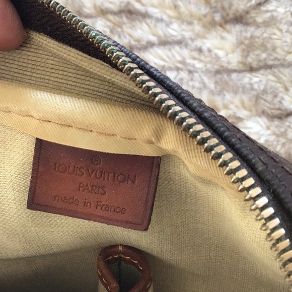 Authentic Louis Vuitton Deuville - Picture 9 of 12